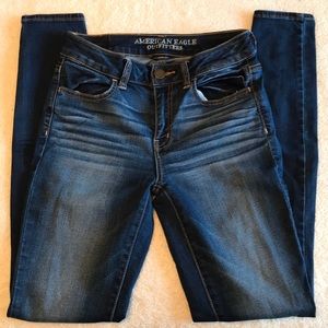 Dark wash high rise American Eagle jeans